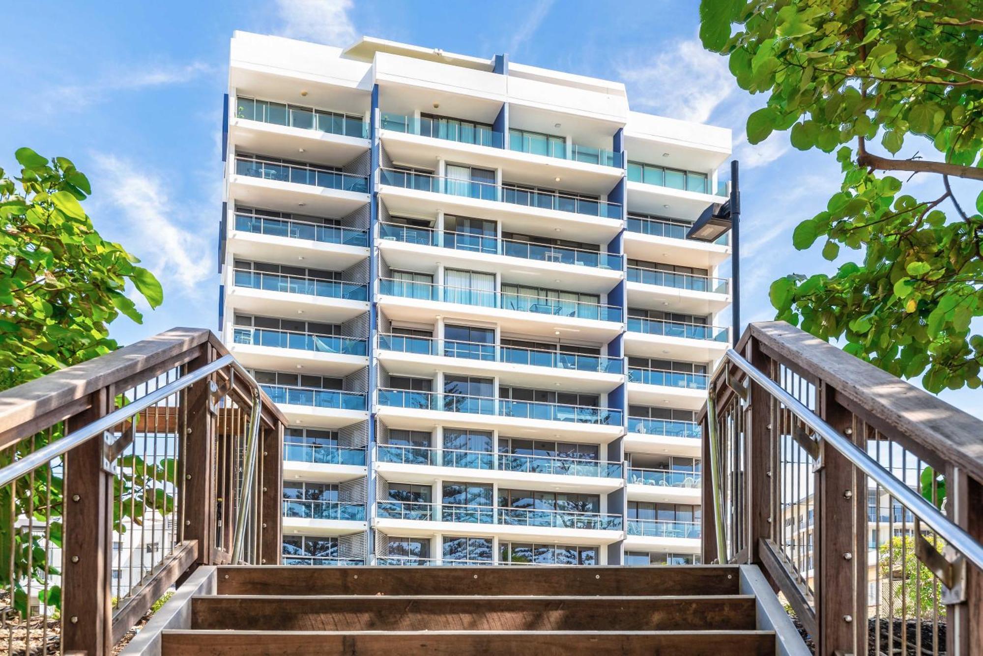 Northwind Beachfront Apartments Мулулаба Екстер'єр фото